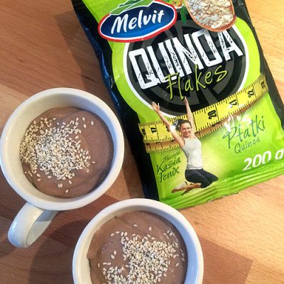 Chałwowy deser z płatkami quinoa